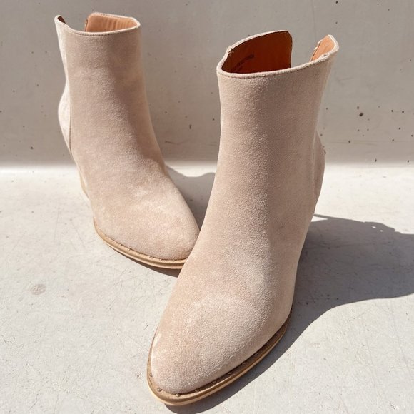 Taupe Faux Suede Pointed Toe Rivet Mini Studded Block Heel Ankle Bootie Boot - Picture 6 of 16